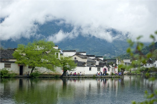 黃山、秀水千島湖、水墨宏村、西遞徽州古城高鐵純玩5日游